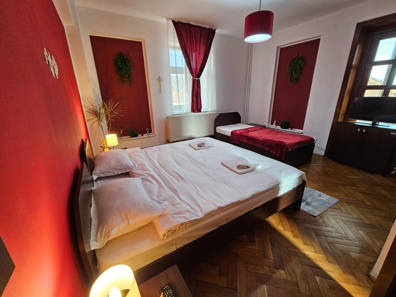 Apartment Zarnesti City Centre Vmp Free Parking Exteriér fotografie