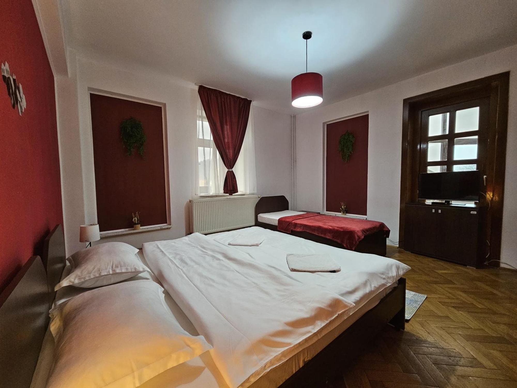 Apartment Zarnesti City Centre Vmp Free Parking Exteriér fotografie