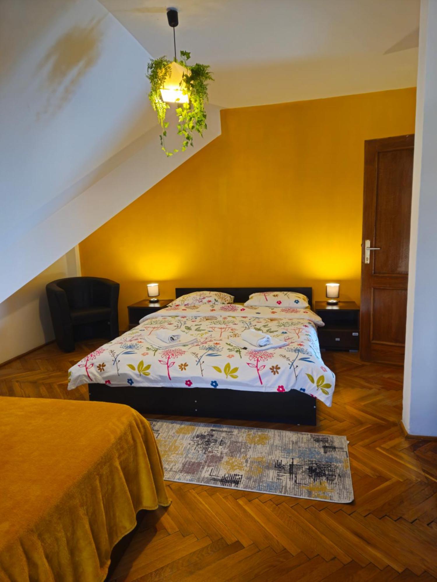 Apartment Zarnesti City Centre Vmp Free Parking Exteriér fotografie