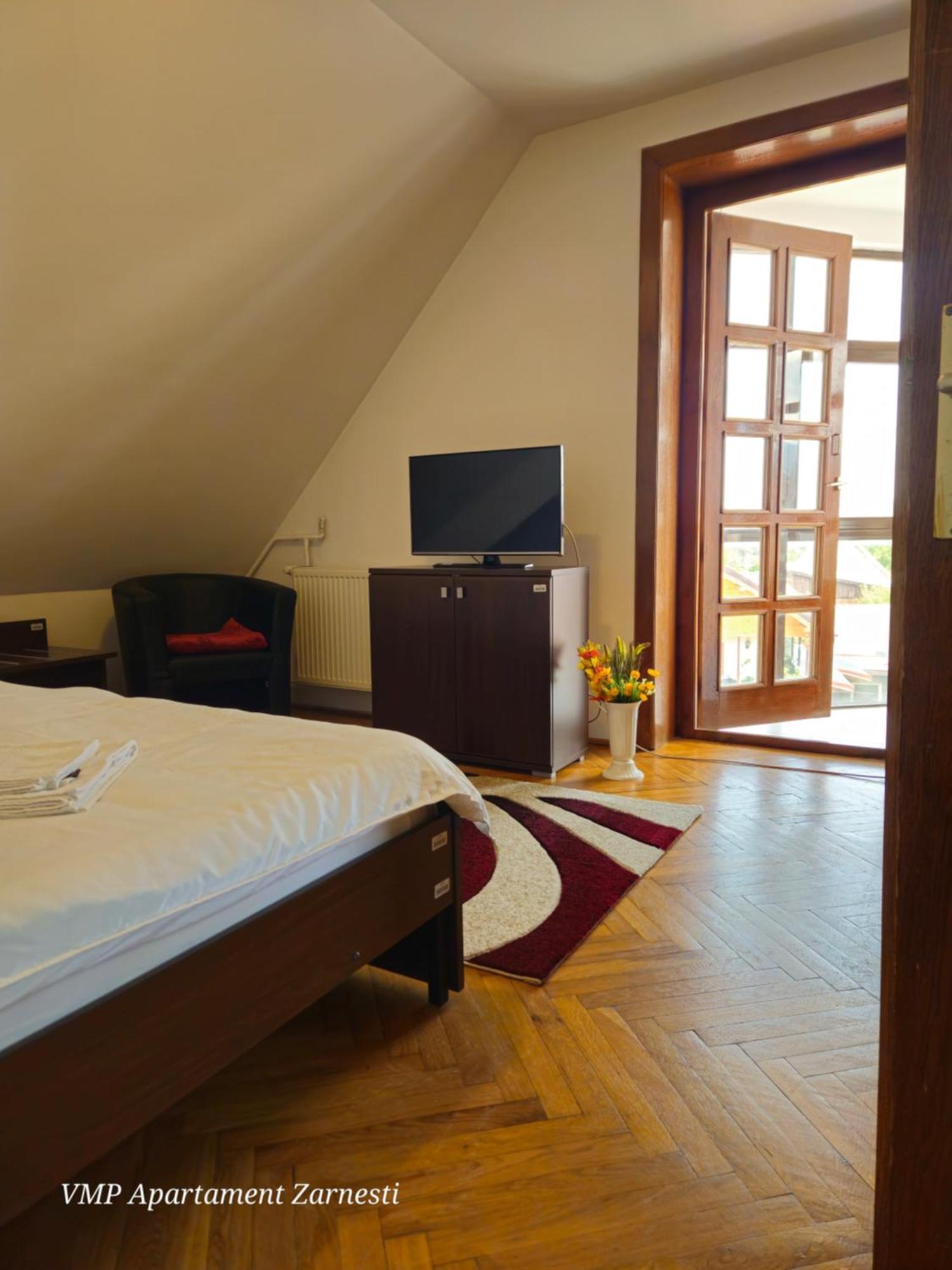 Apartment Zarnesti City Centre Vmp Free Parking Pokoj fotografie