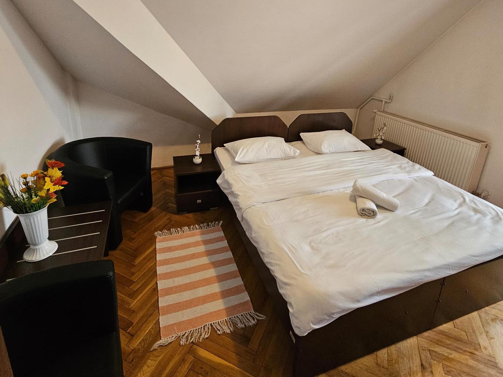 Apartment Zarnesti City Centre Vmp Free Parking Exteriér fotografie