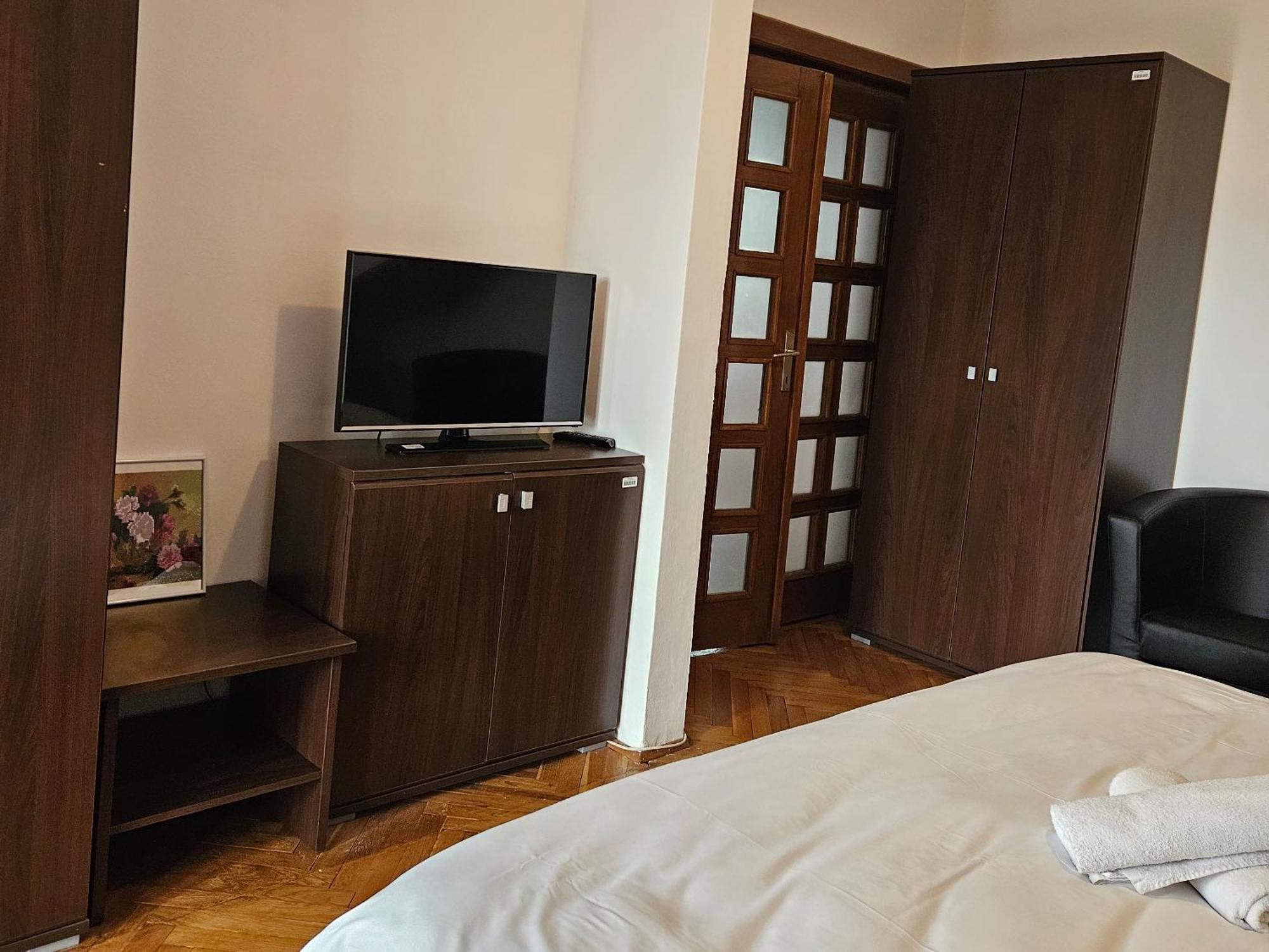 Apartment Zarnesti City Centre Vmp Free Parking Exteriér fotografie