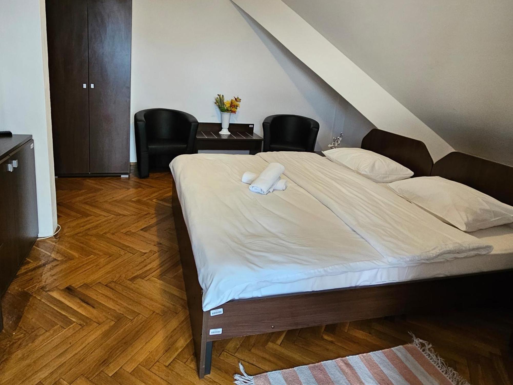 Apartment Zarnesti City Centre Vmp Free Parking Exteriér fotografie